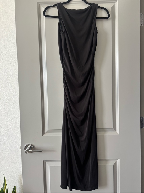 Wayf Dresses & Skirts - Sleeveless black ruched maxi